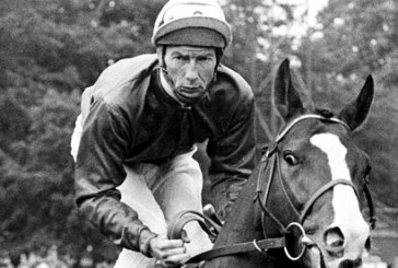 Lester Piggott compie 80 anni